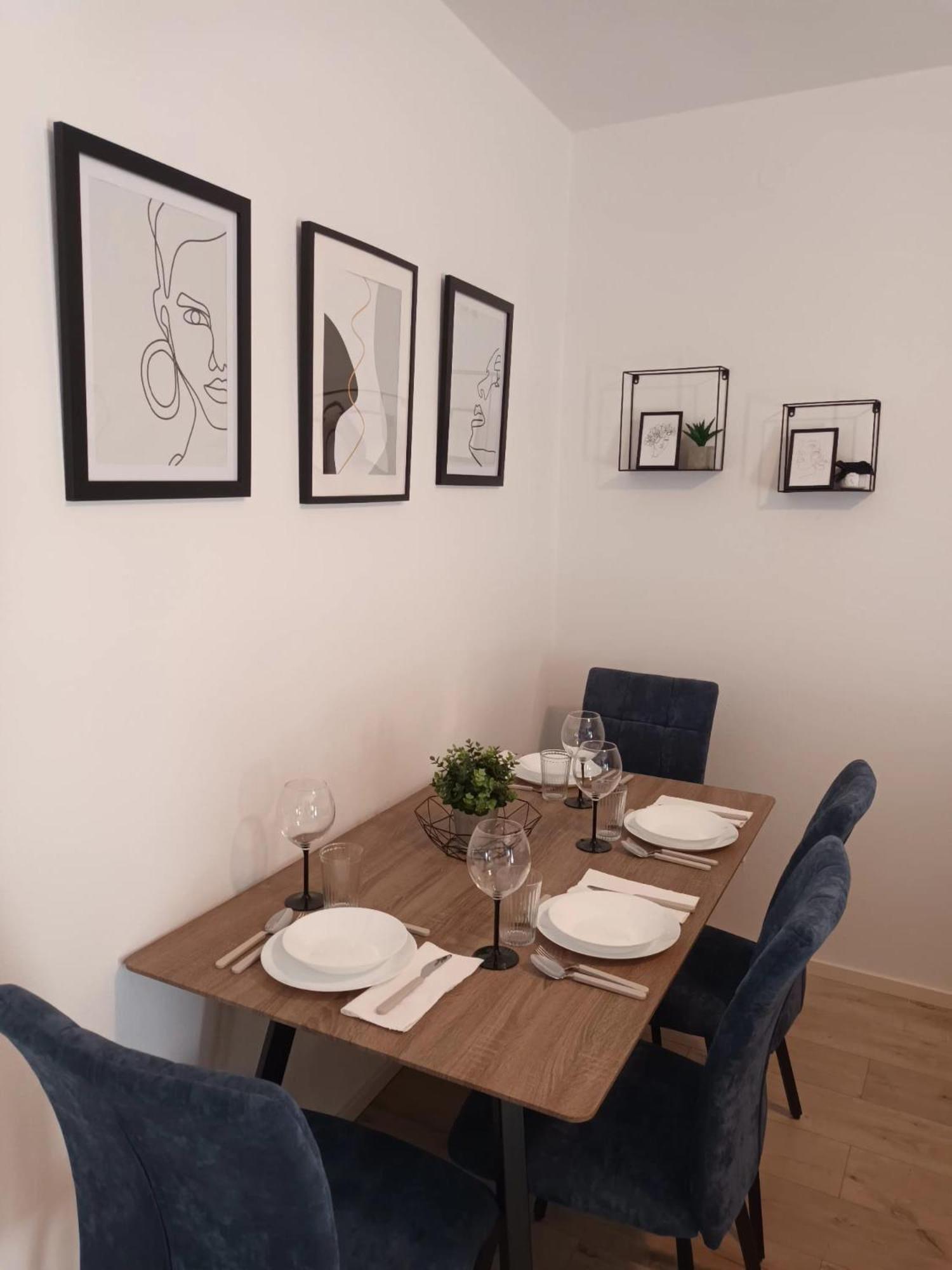 Apartments Danijela ตรีบูนย์ ภายนอก รูปภาพ