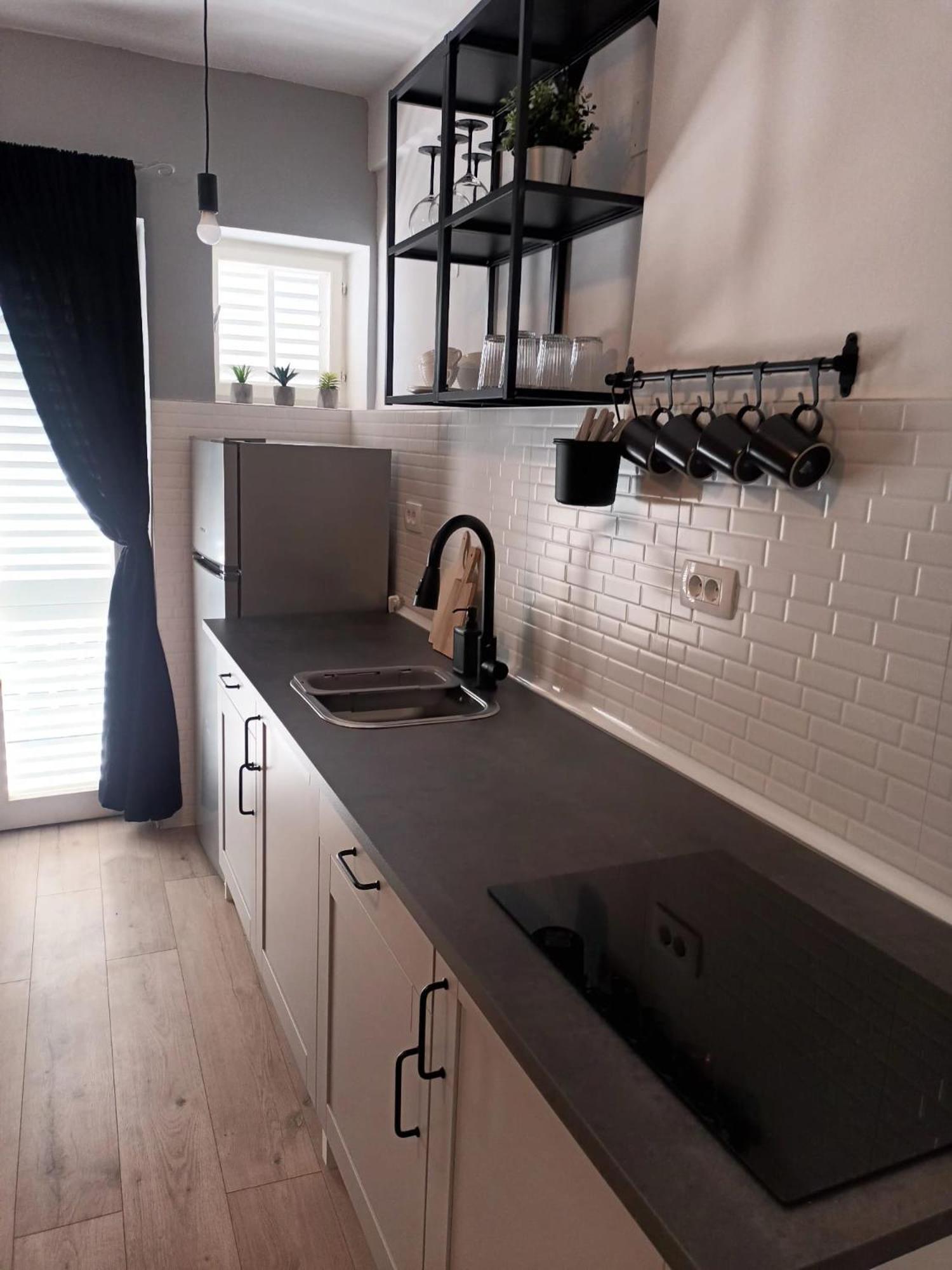 Apartments Danijela ตรีบูนย์ ภายนอก รูปภาพ