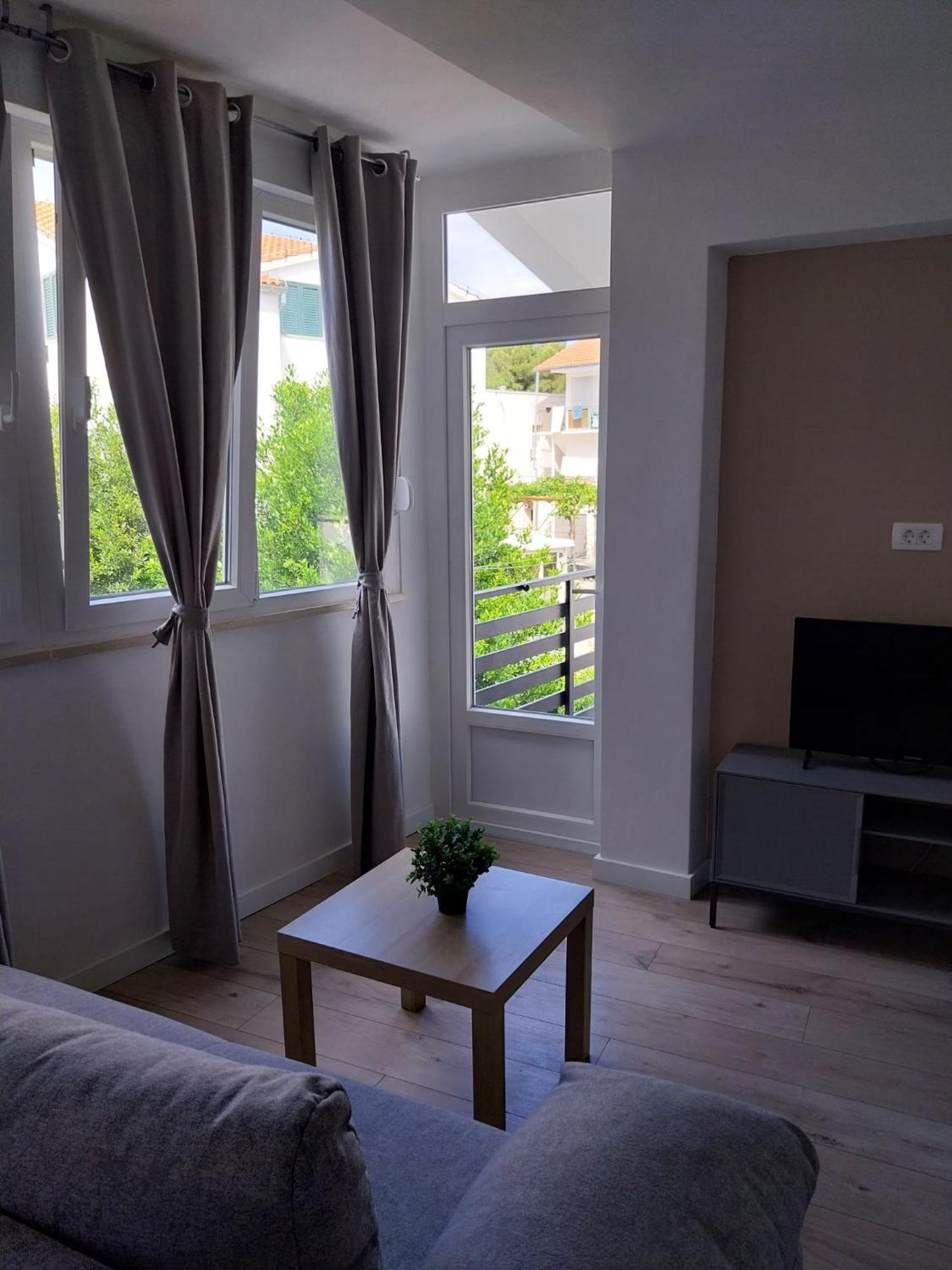 Apartments Danijela ตรีบูนย์ ภายนอก รูปภาพ