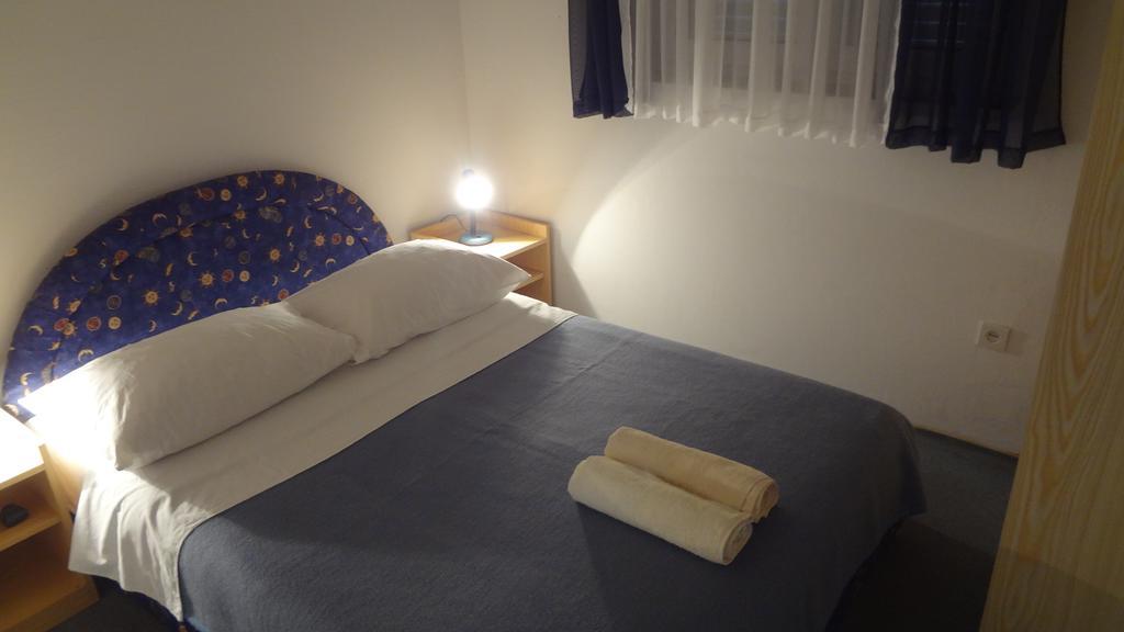 Apartments Danijela ตรีบูนย์ ห้อง รูปภาพ