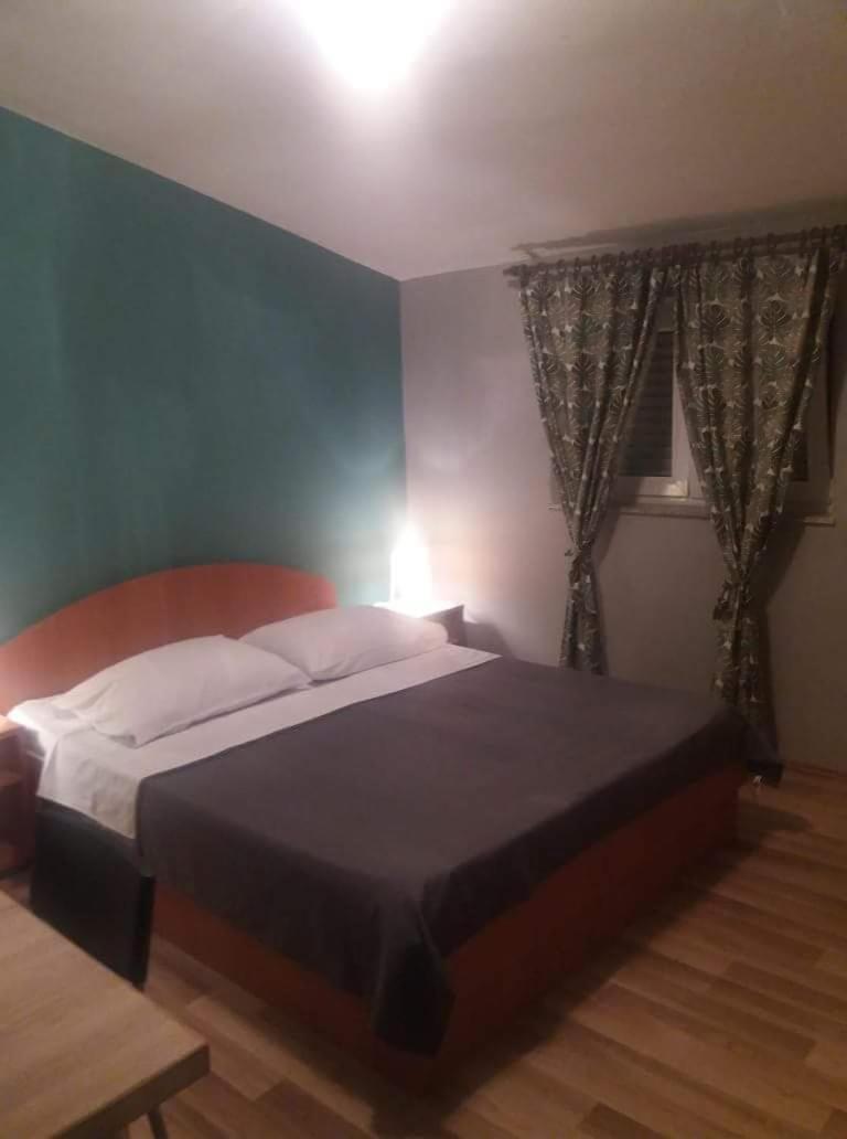 Apartments Danijela ตรีบูนย์ ภายนอก รูปภาพ